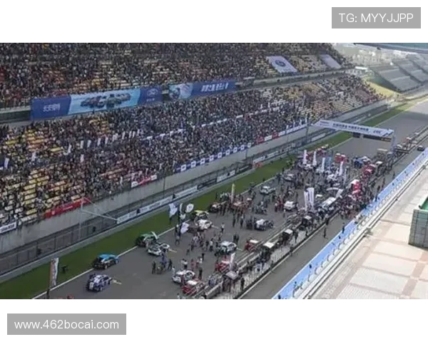 WTCC比赛：全球汽车赛事的激烈对决与精彩瞬间